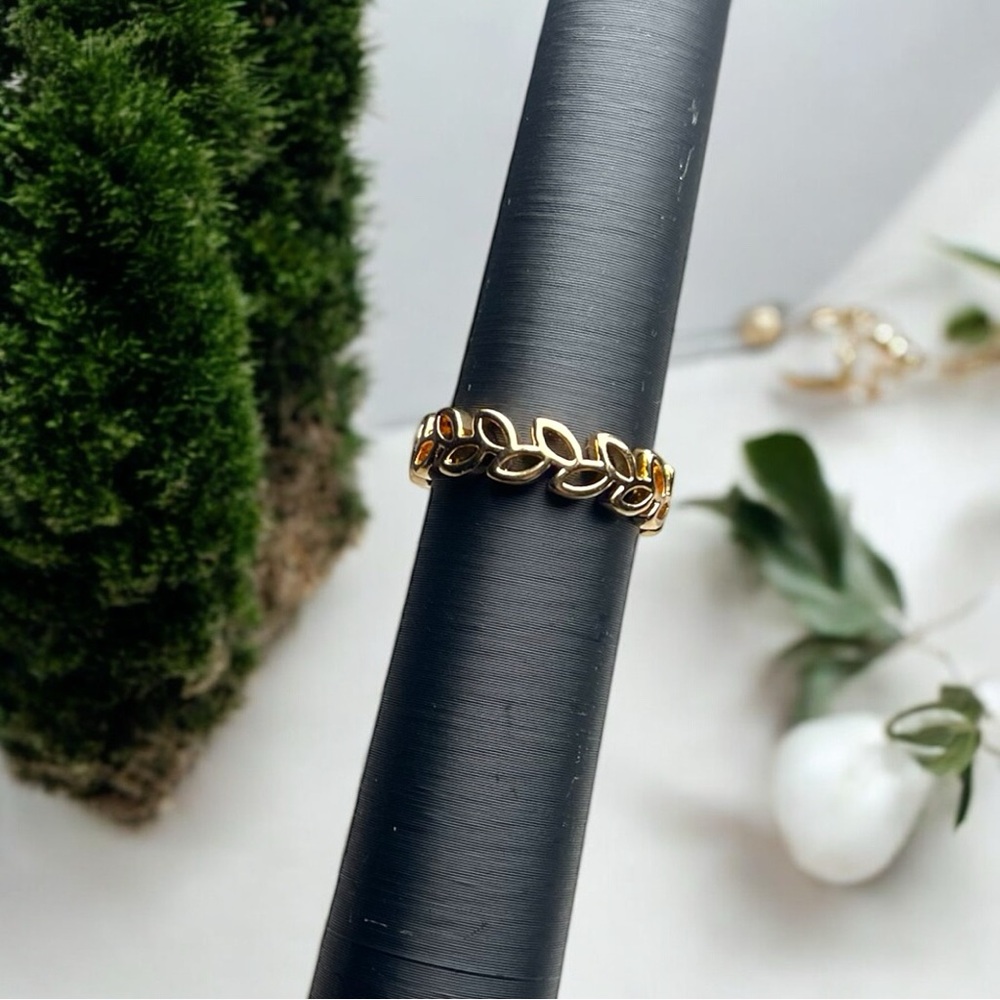 Gold Leaf Ring